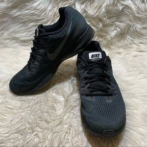 Best 25+ Deals for Mens Nike Zoom Train Complete | Poshmark